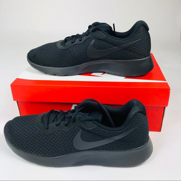 nike tanjun non slip